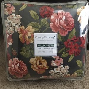 Country Curtains Williamette Mini Comforter set